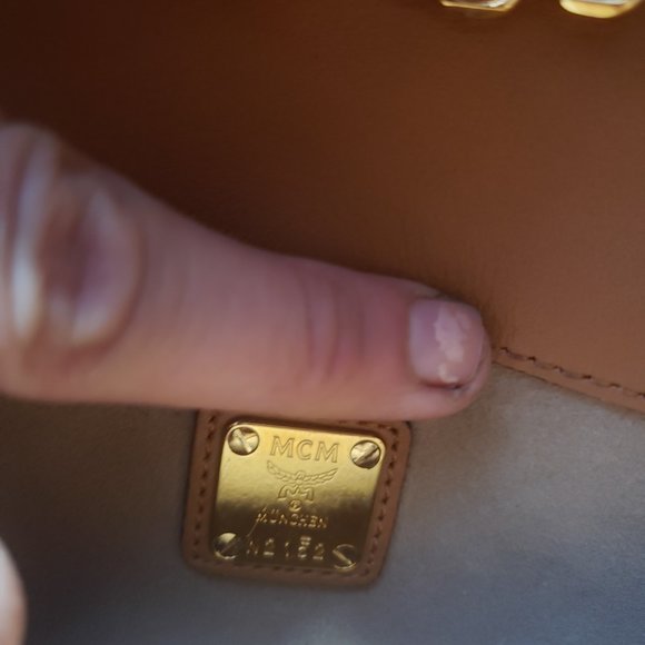 Authentic MCM crossbody bag - Picture 3 of 4